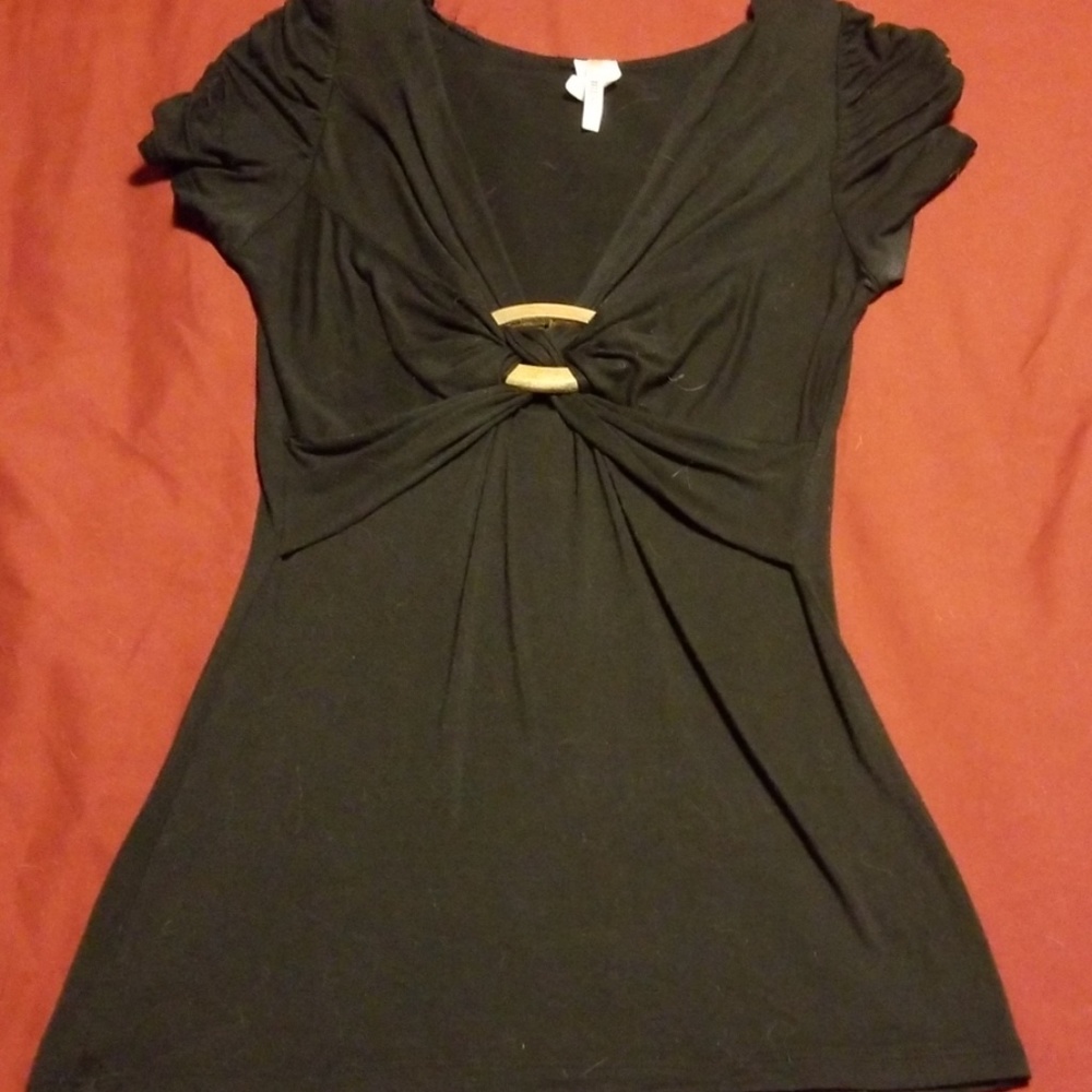 Black top with wood accent